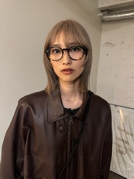 ノラ シブヤ(NORA) レイヤーカット/顔まわりカット/ミルクティーベージュ