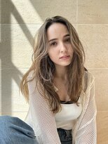 ビュートリアム265(BEAUTRIUM 265)&nbsp;ナチュラルレイヤー ロングヘア 透明感カラー フレンチヘア