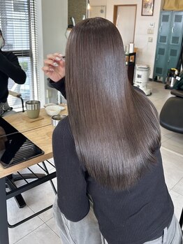 スイ(sui)の写真/くせ毛やうねり、ダメージなど、どんな状態の髪でもうる艶サラサラに♪髪の芯から潤いを与えてくれる◎