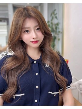 レイリー 原宿 表参道(Rayreee) 華やかくびれロング×艶ブラウンカラー