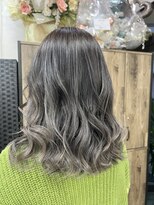 アミリー ひたち野うしく店(Amily)&nbsp;ハイライトバレイヤージュダブルカラーケアブリーチ20代30代