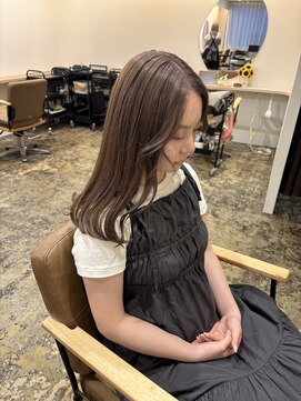 ユッカ 梅田(YUCCA) 【YUCCA】大人可愛い/セミロング/milk tea beige