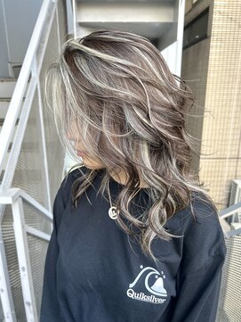 トゥイン 八王子(TWIN) ハイライトカラーブリーチフェイスフレーミングデザインカラー