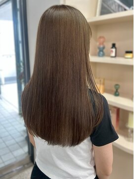 イロウ 天神大名店(IROW) ブラウンベージュ 髪質改善ストレート 艶髪 透明感カラー 20代