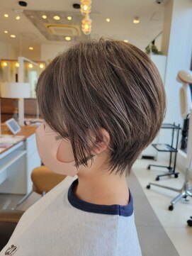 アース 長崎時津店(HAIR&MAKE EARTH) 耳かけショート