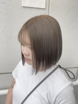 ジウ(jiu) グレージュカラー