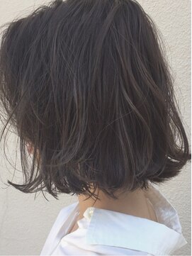 ヴェロッカ(Velocca) 外ハネレイヤーボブ☆