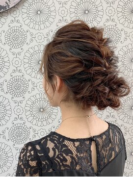 ミヤタ美容室(MIYATA) ふんわりシニョンスタイル