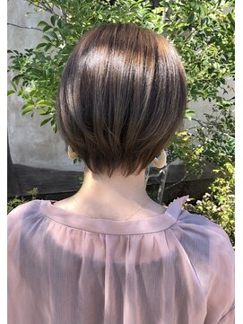 リュドール 可児店(Rue D'or) 襟足すっきり丸みショート