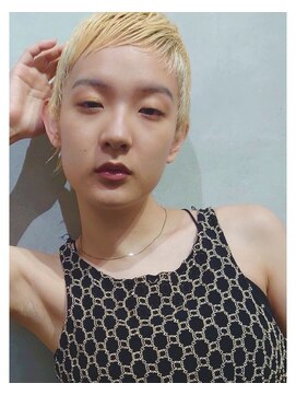 エムスラッシュ 表参道(M.SLASH) 表参道/金髪/モード/ジェンダーレス/セシルカットc