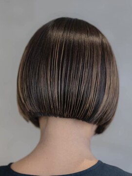 ニカイ(2F) 似合わせカット/切りっぱなしボブ/美髪/セクションカラー