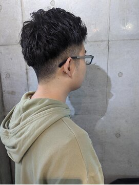 バーバーバー 八広(BARBER-BAR) ツーブロック×ショート