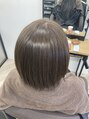 オーブ 甲賀(AUBE) カーキカラー。オレンジ味、黄味を消して落ち着いたカラー。