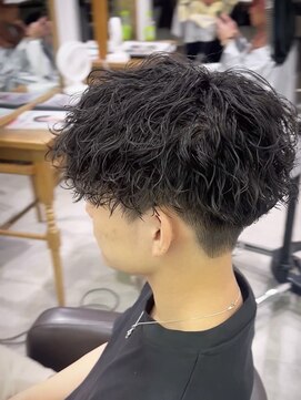 オーシャントーキョーウエスト 心斎橋 (OCEAN TOKYO WEST) 波巻きパーマメンズツイストスパイラルパーマツーブロック