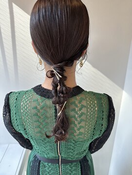 ミラバイグリーン(Mira by green) 【担当KANNA】個性派タイト編みおろし♪