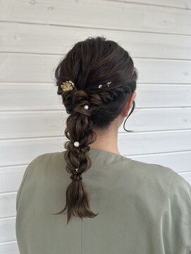 バース ヘアデザイン(Birth hair design) 編み下ろしアレンジ