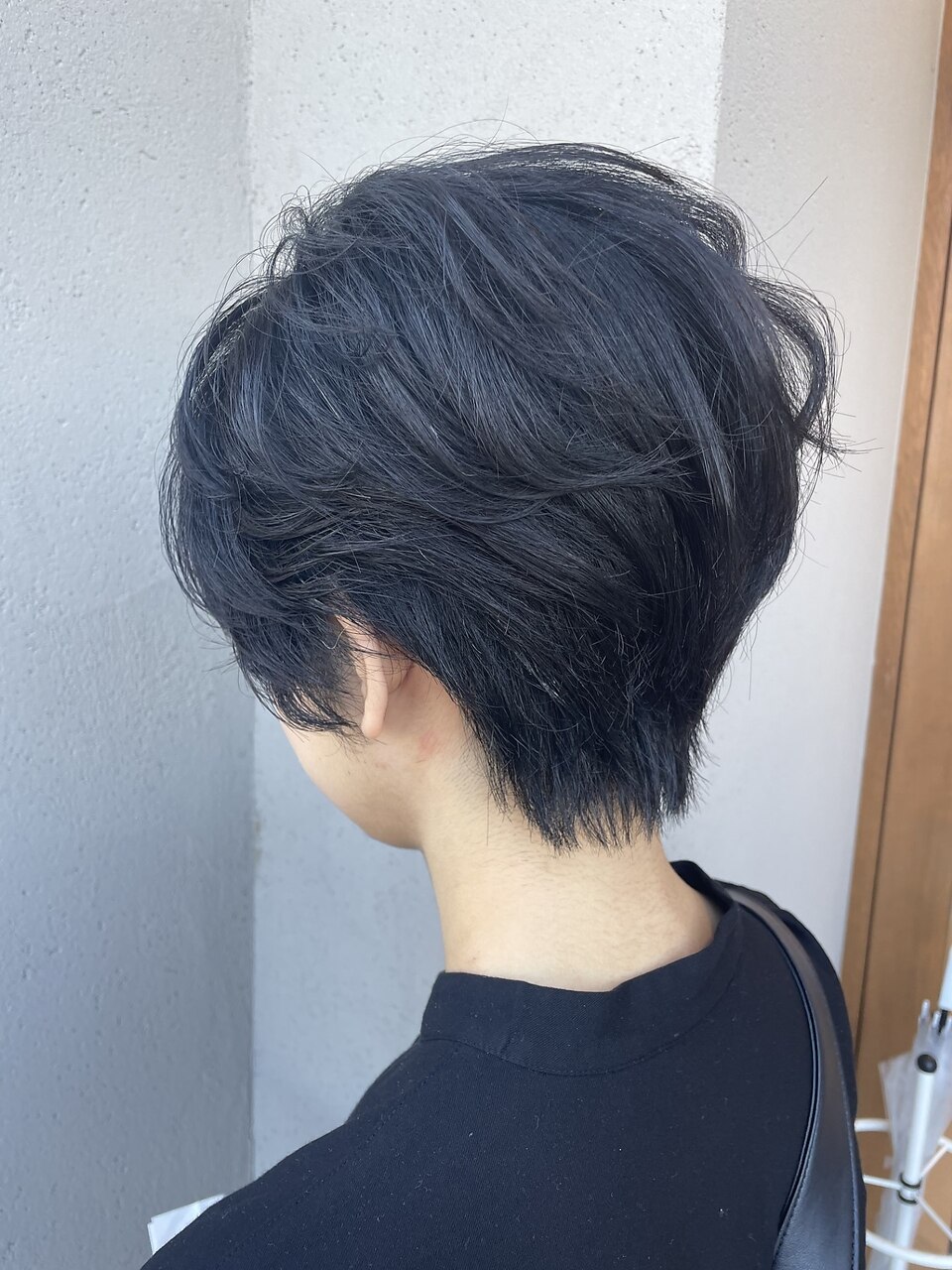くせ毛を活かしたハンサムショート：L200259362｜リム(LIM)のヘア