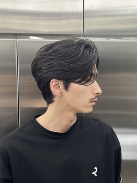 レタッチバイフィフス(RETOUCH by fifth) 毛流れ前下がりセンターパートニュアンスパーマ