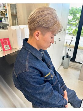 ユイマァル 岡山店(YUIMARL) ホワイトベージュ×マッシュショート