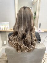 リズバイジル(Liz by JILL)&nbsp;コントラストハイライト/くすみカラー/グレージュ