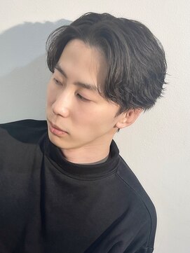 クオンヒール 淀屋橋店(QUON HEAL) スペインカール/スパイキーショート/フェザーパーマ/フェード×