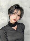 イメチェンホワイトブロンド美髪ワイドバング外ハネボブ