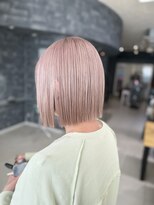 ラウル(Laulu)&nbsp;イメチェン/ホワイトブロンド/外ハネボブ/美髪/佐倉