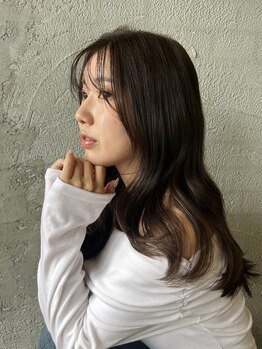 ナナナパレナ 梅田店(nanana parena)の写真/《小顔魅せを叶える顔周り＆前髪カット★》一人ひとりの髪質や骨格を丁寧に見極め、印象をガラリとCHANGE♪
