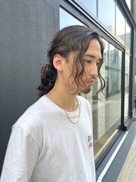 ミンクスリッカ 表参道(MINX RICCa) メンズロングウェーブ×パーマ　アレンジスタイル