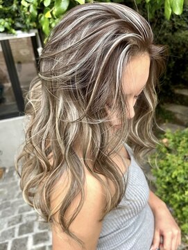 ディモアンド 表参道(Dimo&) xハイライト/イメチェン/ホワイトブロンド/外ハネボブ/美髪/