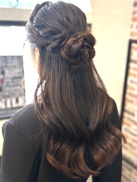 クレス(Cress) 小顔顔周り診断/髪質改善/大人カラー/レイヤーカット/ヘアセット