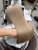ロンド レア 天神大名店(Lond Le’a)&nbsp;卵型丸型ミルクティーブロンドダークブルーワンホンレイヤー