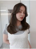 顔周りレイヤーカットべージュカラーくびれレイヤーカット