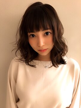 ロンド 銀座(Lond) パッツン前髪が可愛いミディアムヘア 担当川瀬賢翁