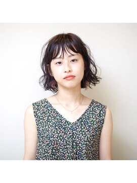 リル(LIL) ウェットなパーマスタイル