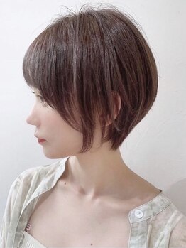 大人女性人気のハンサムショートヘアや丸みのあるボブスタイルは「CHARM」にお任せ！