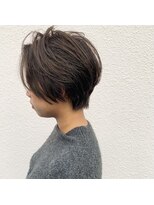 シー 岡崎(,SHE) 丸みショート