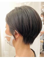 メイクス 表参道(MAKE'S omotesando)&nbsp;美シルエットボブ/大人かわいい/カーキグレージュフェザーバング