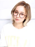大人可愛い小顔美髪ツヤ髪バニラベージュセンター分けボブA2