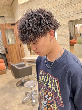 ヴォアソルヂェ オリエンタル(Voasorte ORIENTAL) 【VoasorteORIENTAL】波巻きパーマ/前下がりマッシュ/モテ髪