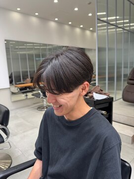 ガリカ 大名(Gallica) <オバマ>毛流れセンターパートの爽やかメンズショート