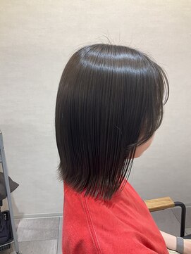 クク(coucou) 顔周りカット×切りっぱなしボブ