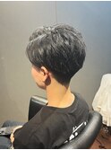 ビジネスツーブロック前下がりミディアムショート七三パート
