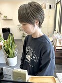 白髪ぼかしショート