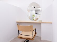 ロク(roq)の雰囲気（椅子の座り心地も良くゆっくりとしたお時間を過ごせます。）