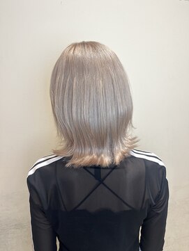 ホワイトミルクティー/ブリーチ/ダブルカラー/ペールカラー