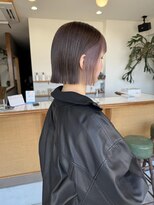 イット(it.)&nbsp;【 miku 】ぱつっとbob × インナーカラー