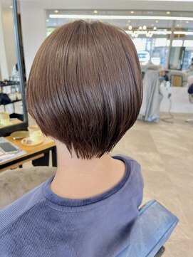 ヌール(Nuru) コンパクトショート