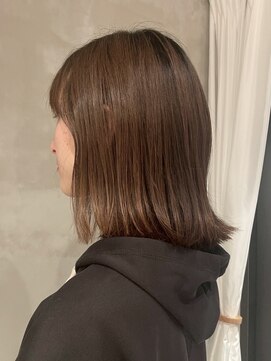 キリ 逗子(kiri) 逗子葉山外ハネボブタッセルボブぱっつんボブ前髪耳かけボブM69