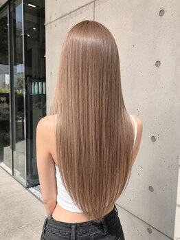 ケーアンドケー(K&K)の写真/【豊橋・豊川】ハイトーンでもしっとりツヤ感◎ダメージレスな美髪を叶える集中ケア*オージュア取り扱い◎